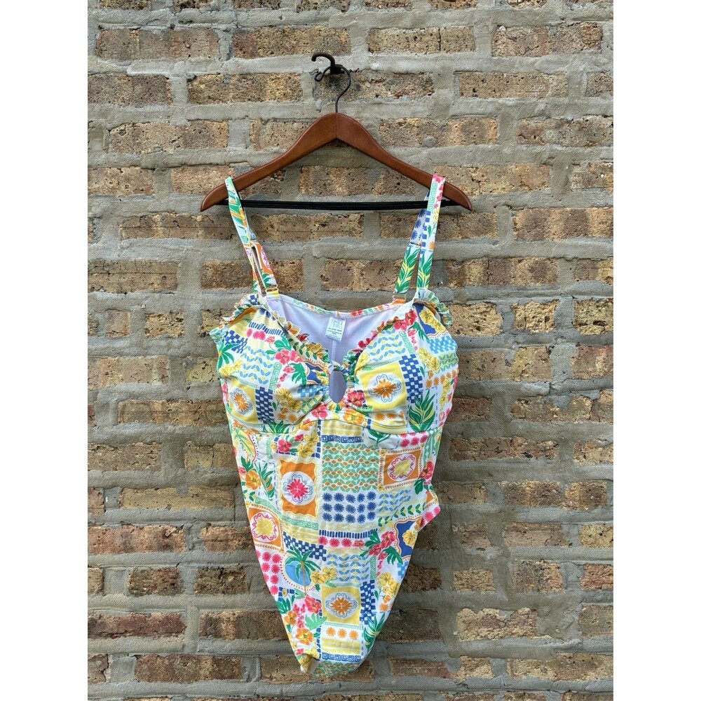 Time and Tru Women's Multicolor Floral One-Piece Swimsuit Ruffle Lined 3X